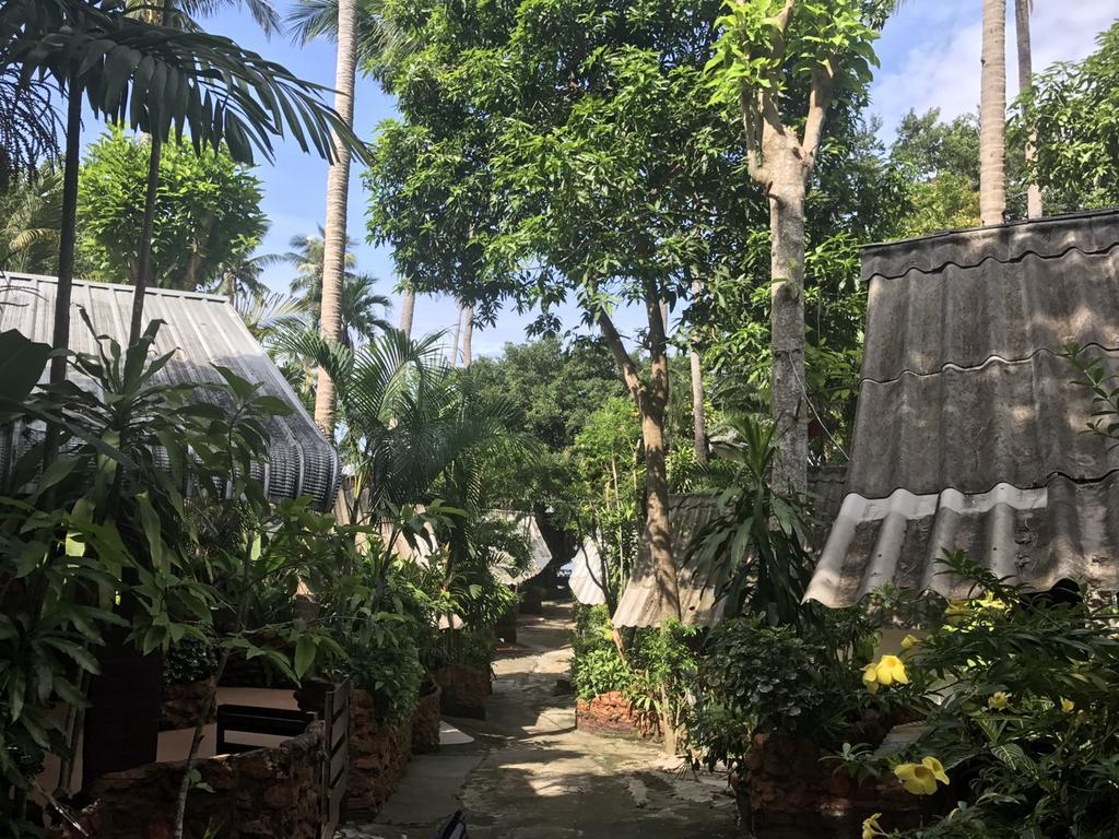 Pine Bungalow Krabi town Exteriör bild