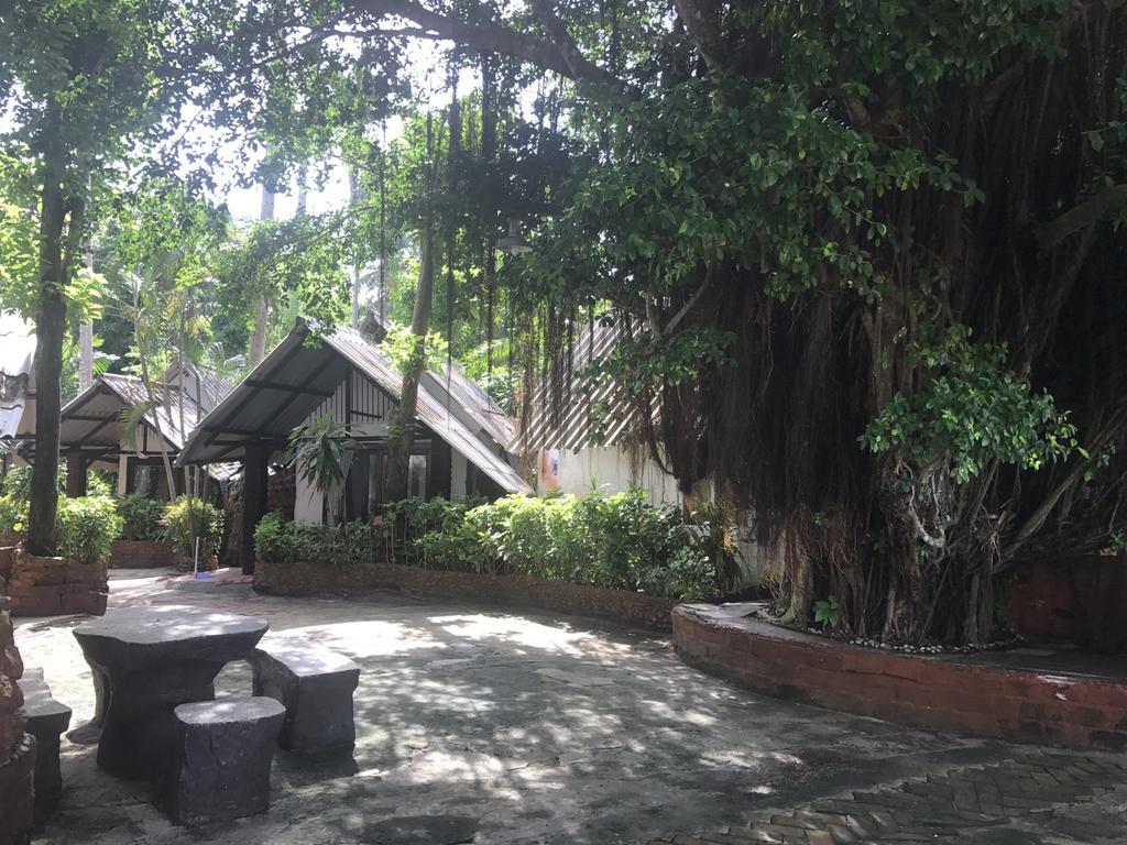 Pine Bungalow Krabi town Exteriör bild
